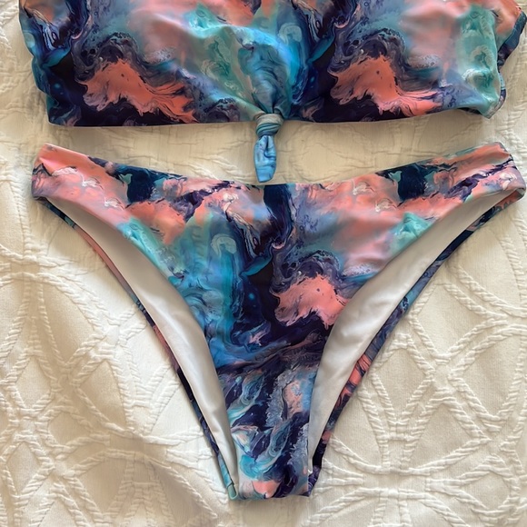 Bikini set (size M) - Picture 3 of 6